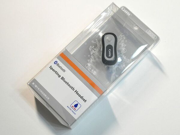 【海外でお買い物】防水・防塵や太陽光充電など夏のアウトドアにピッタリなBluetoothヘッドセット