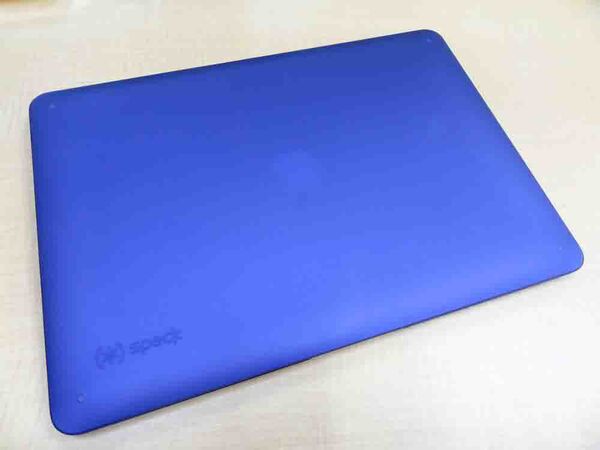 新MacBook Airを購入したら絶対装着したいケース＆フィルム