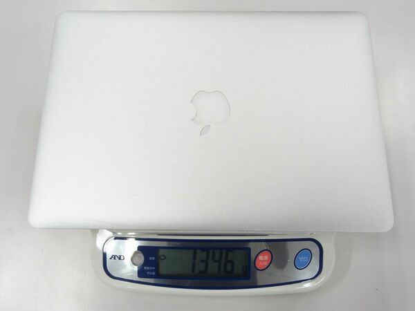 新MacBook Airを購入したら絶対装着したいケース＆フィルム