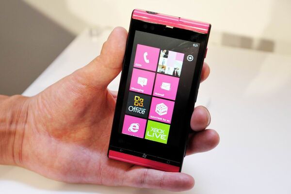 【石川温緊急寄稿】「iPhoneかAndroidか」という二者択一に対する３つめの選択肢