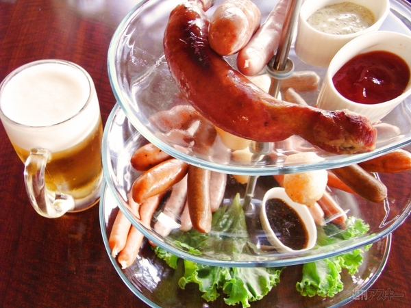 【アキバ食い倒れ部2011】肉の万世　灼熱ジャングル ビアガーデンホール