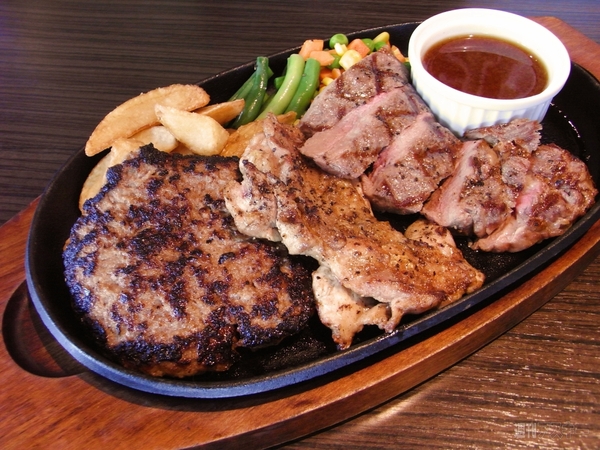 【アキバ食い倒れ部2011】アメリカンダイナーバー＆グリル