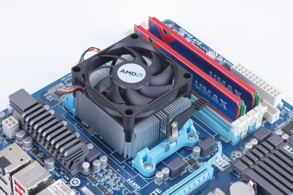 AMD新Aシリーズの実力