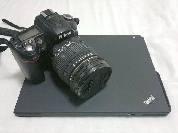 大企業の株価を左右しかねない山根博士の取材バッグの中身を大公開！