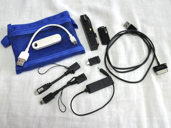 大企業の株価を左右しかねない山根博士の取材バッグの中身を大公開！