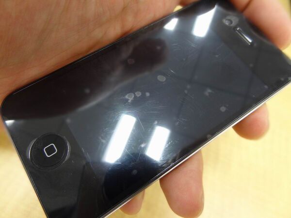 100円で買えるiPhone4用アクセを試してみた