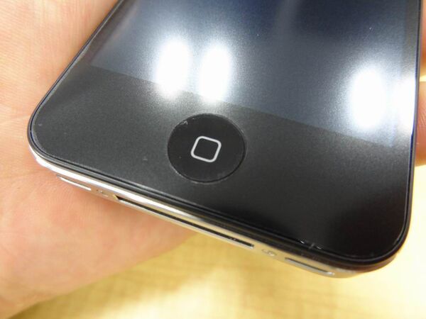 100円で買えるiPhone4用アクセを試してみた