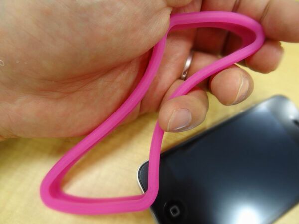 100円で買えるiPhone4用アクセを試してみた