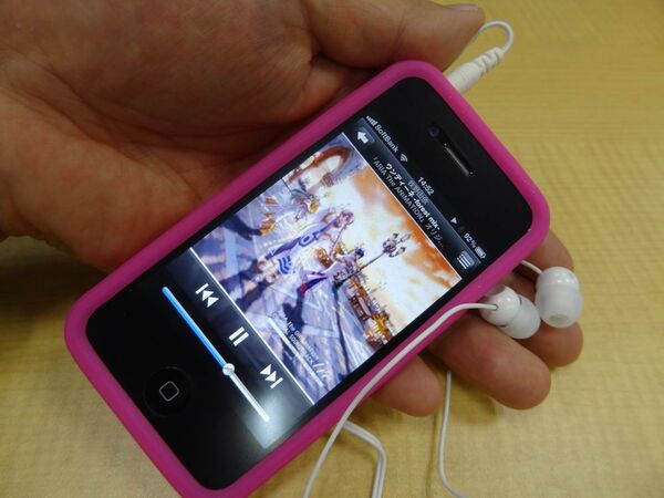 100円で買えるiPhone4用アクセを試してみた