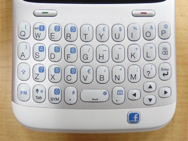 『Xperia mini pro』開梱の儀