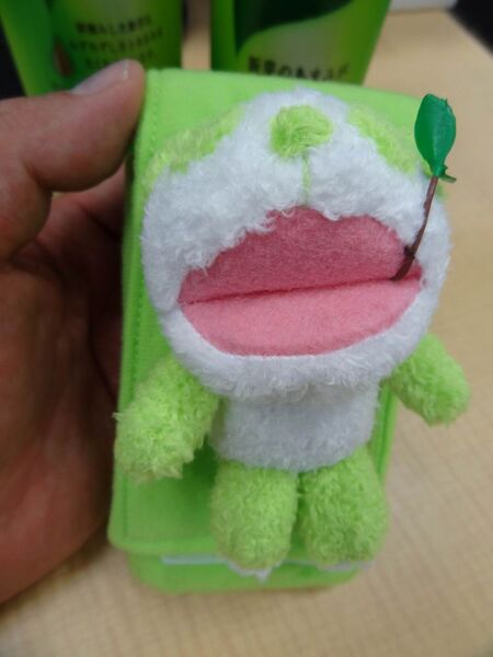 生茶パンダ先生付きモバイルケースがか・わ・ゆ・す～