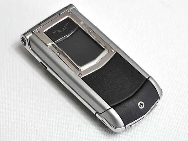 100万円の超高級携帯『VERTU』購入記〜その魅力は？〜（後編）