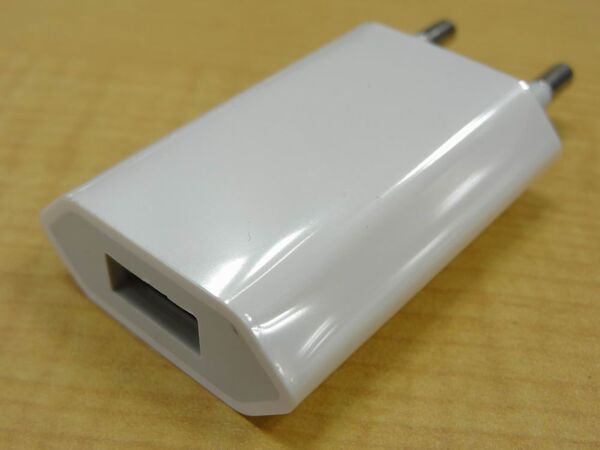 恐るべし中国！　iPhone4そのもののAndroid機『GooApple 3G』