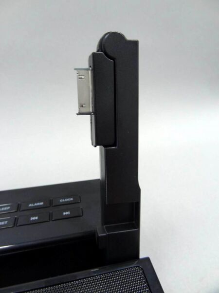 iPad2を縦置き横置き自在のスイングアーム搭載スピーカー『JF-ARS20iA』