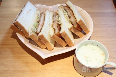 【アキバ食い倒れ部2011】メイドカフェ2