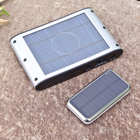 太陽光でスマホやPCを充電する