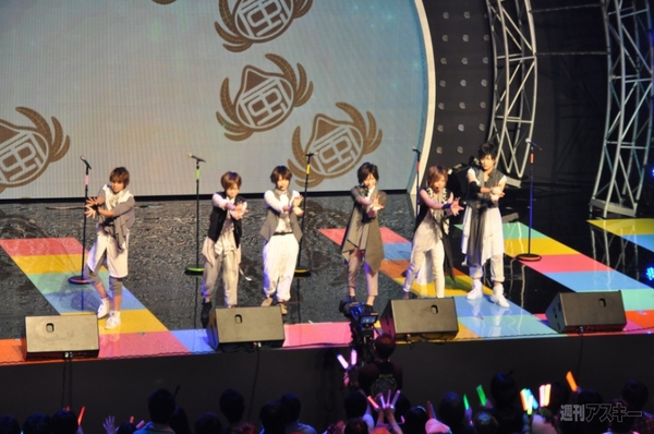 TIF2011_04_32