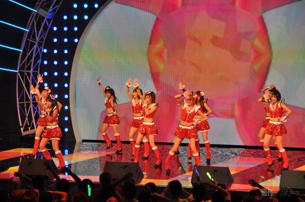 TIF2011_04_43
