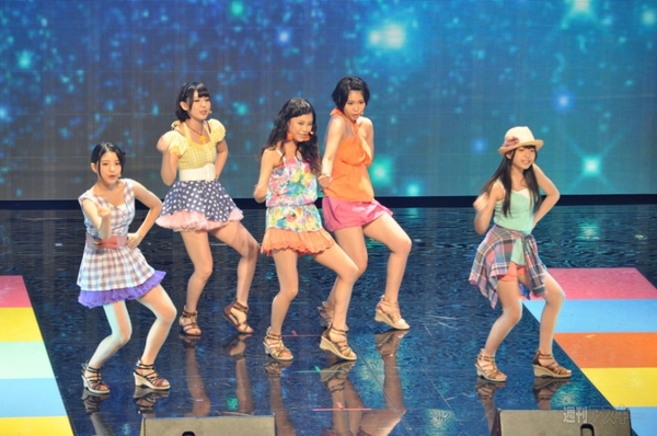 TIF2011_04_53