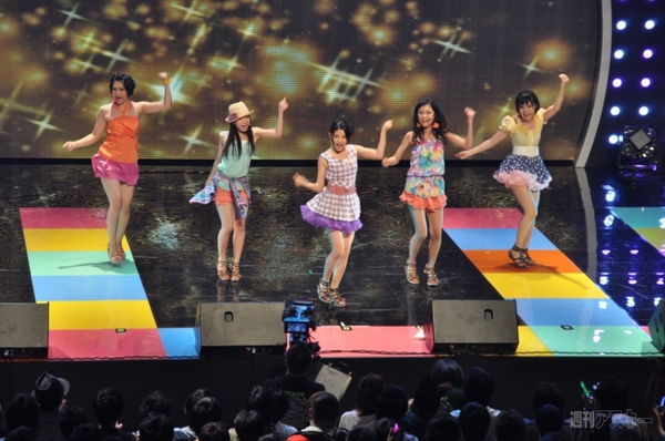 TIF2011_04_56