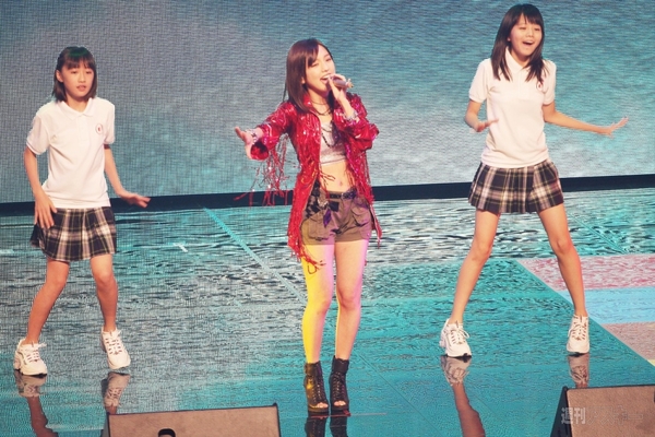TIF2011_04_69