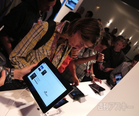 【IFA2011】Sony Tabletは進化する！本田雅一が語るソニーのクラウド戦略