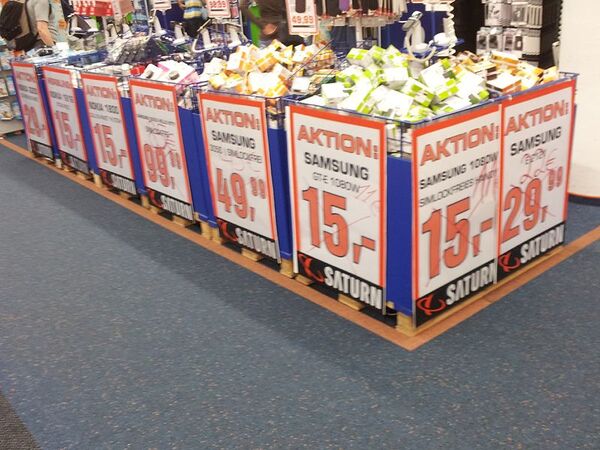 【IFA2011特別企画】ケータイ２台購入し探るドイツ・ベルリン最新モバイル事情