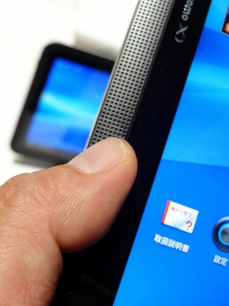 買いはどちら？　ドコモXiタブレットファーストインプレ！