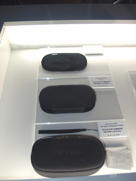 PS Vitaアクセサリー