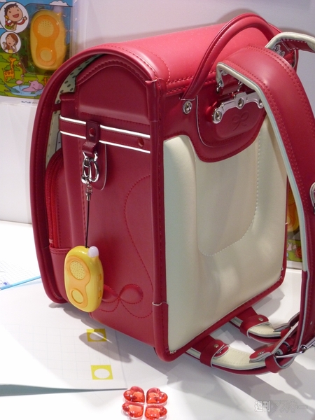 ウィルコム2011新端末発表会