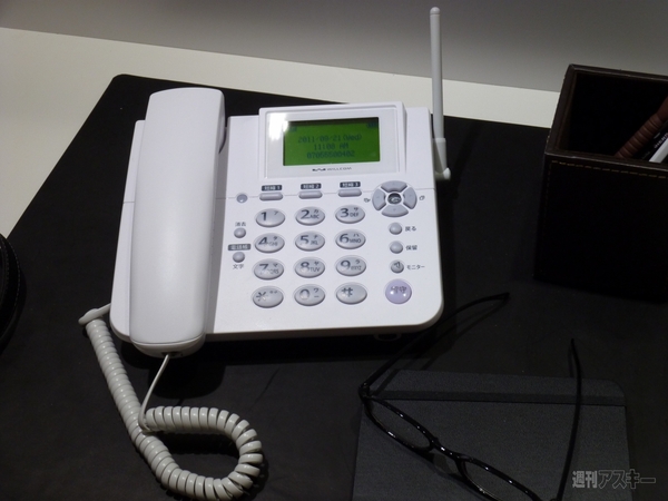 ウィルコム2011新端末発表会