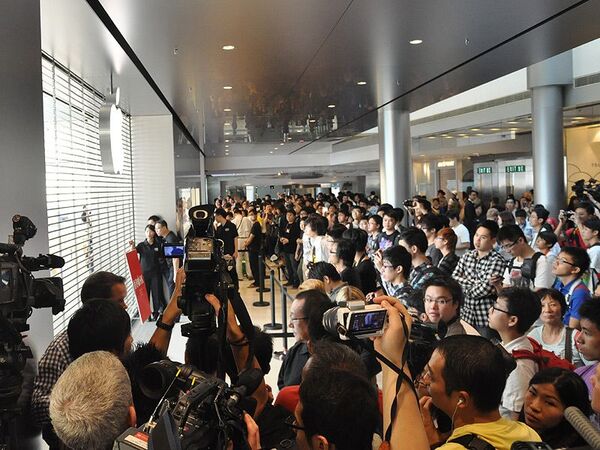 【iPhone5が買える!?】香港にアップルストア直営店がついにオープン