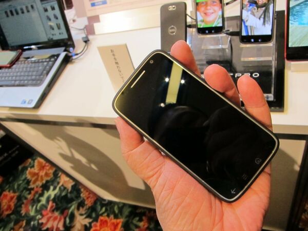 【本田雅一緊急寄稿】ソフトバンクハイエンド端末詳説＆4G対応iPhoneに向けた同社の戦略