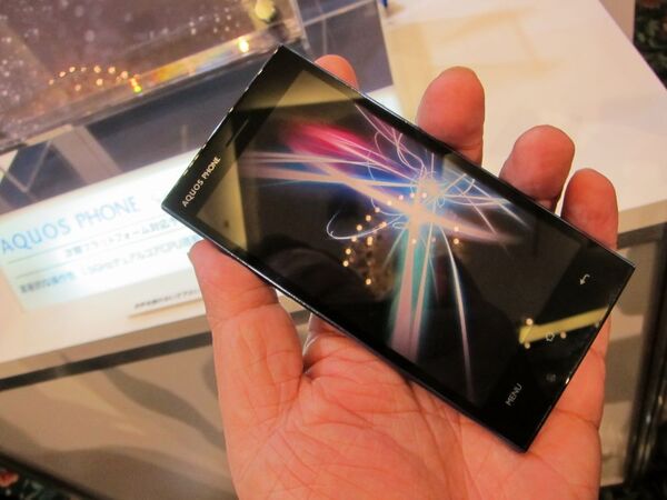 【本田雅一緊急寄稿】ソフトバンクハイエンド端末詳説＆4G対応iPhoneに向けた同社の戦略