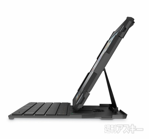 これは便利！　折りたたみ収納できちゃう スタンド付きiPad2専用のフルサイズキーボード