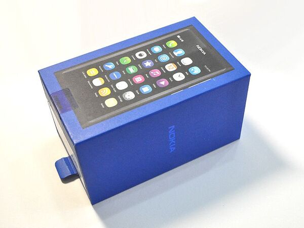 【海外端末】MeeGo OS搭載スマホ『Nokia N9』最速レビュー