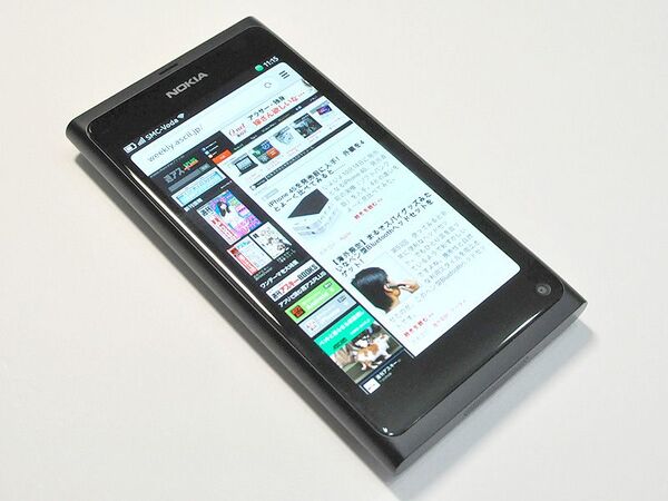 【海外端末】MeeGo OS搭載スマホ『Nokia N9』最速レビュー