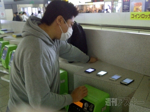 auとソフトバンクどっちのiPhone 4Sが快適？ データ通信速度を実測比較