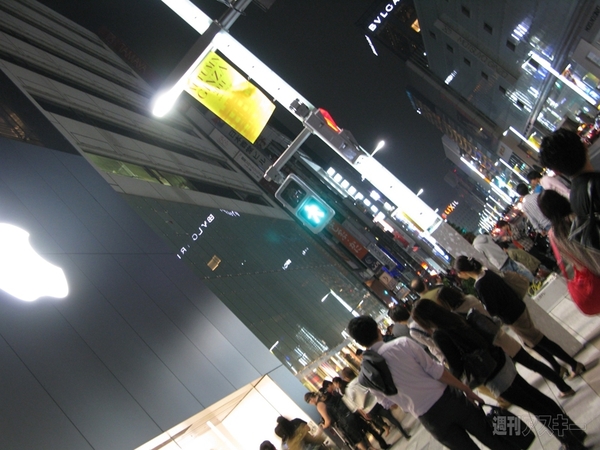 iPhone 4S行列レポート　アップルストア銀座編