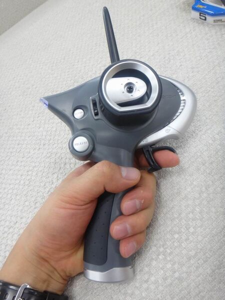 【動画あり】1/10級の装備を1/24級に凝縮した本格4WDレーシングバギー『ミニッツバギー』