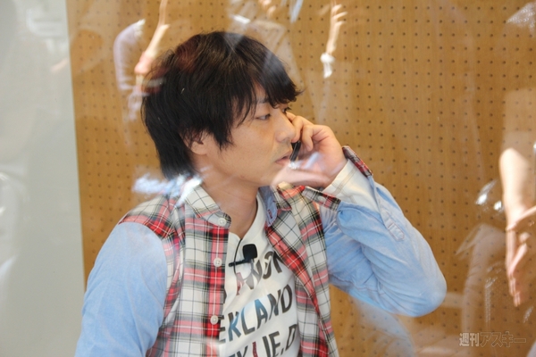 通話で伝える男女の機微　超注目の電話アプリ『050 plus』を使った通話劇