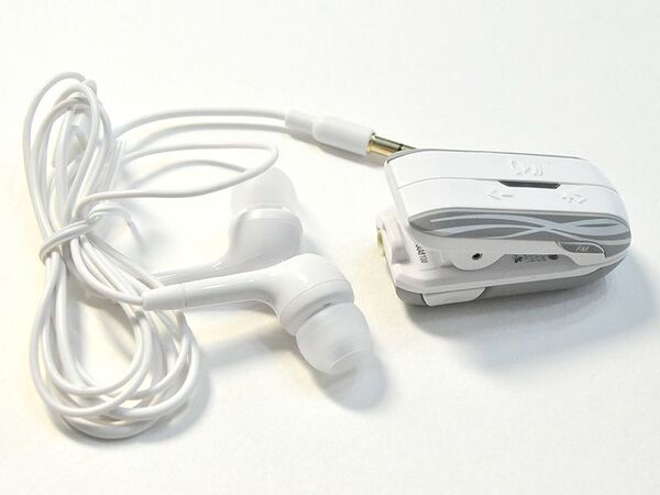 いつでも電池残量がわかるBluetoothヘッドセット