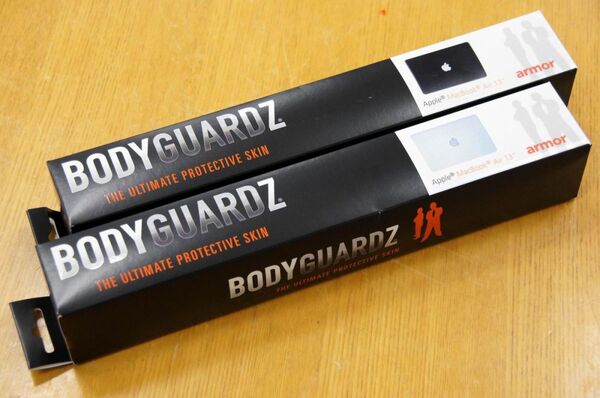 MacBook Airを美しくガードするカーボン柄保護フィルム国内販売開始！