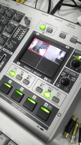 VR-3 Ustreamブース機材