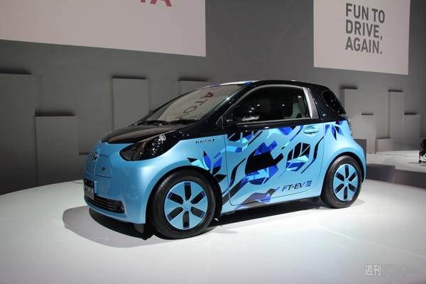 【TMS2011探検隊】痛車の究極系に留まらない『Fun-Vii』はクルマ興味ゼロのマイ度肝をぶっこ抜き！　西館1・2ホール編