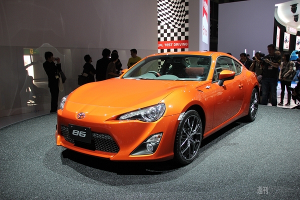 【TMS2011探検隊】痛車の究極系に留まらない『Fun-Vii』はクルマ興味ゼロのマイ度肝をぶっこ抜き！　西館1・2ホール編