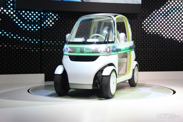 【TMS2011探検隊】痛車の究極系に留まらない『Fun-Vii』はクルマ興味ゼロのマイ度肝をぶっこ抜き！　西館1・2ホール編