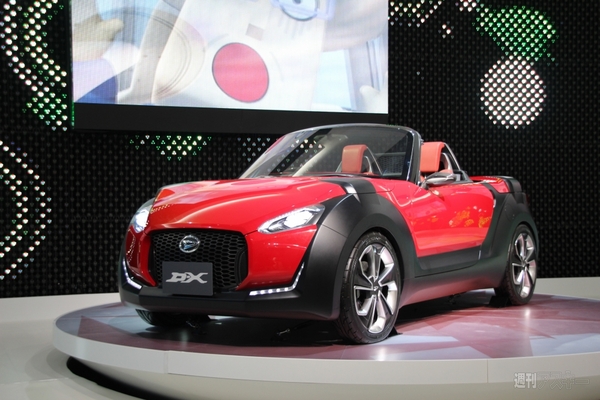 【TMS2011探検隊】痛車の究極系に留まらない『Fun-Vii』はクルマ興味ゼロのマイ度肝をぶっこ抜き！　西館1・2ホール編