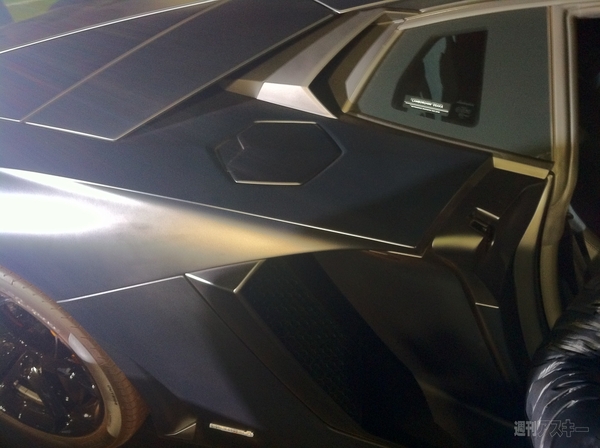 Lamborghini Aventador LP700-4