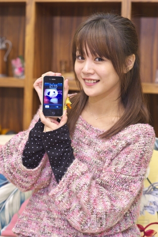 BOOKS Vol.09 新垣里沙さん